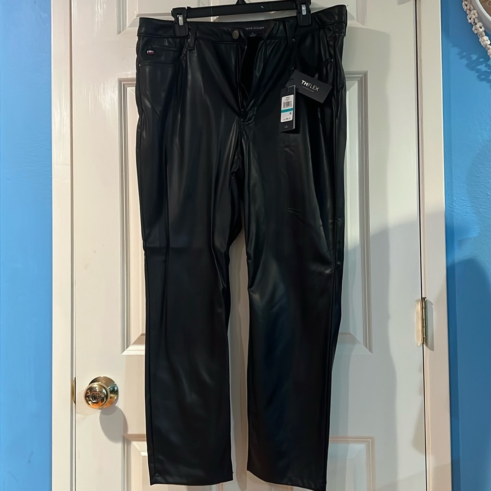 Tommy Hilfiger faux leather pants size 16, ankle length